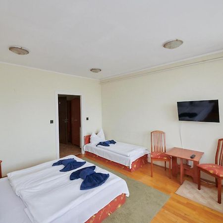Hotel Retro Lido - Vonyarcvashegy Zewnętrze zdjęcie