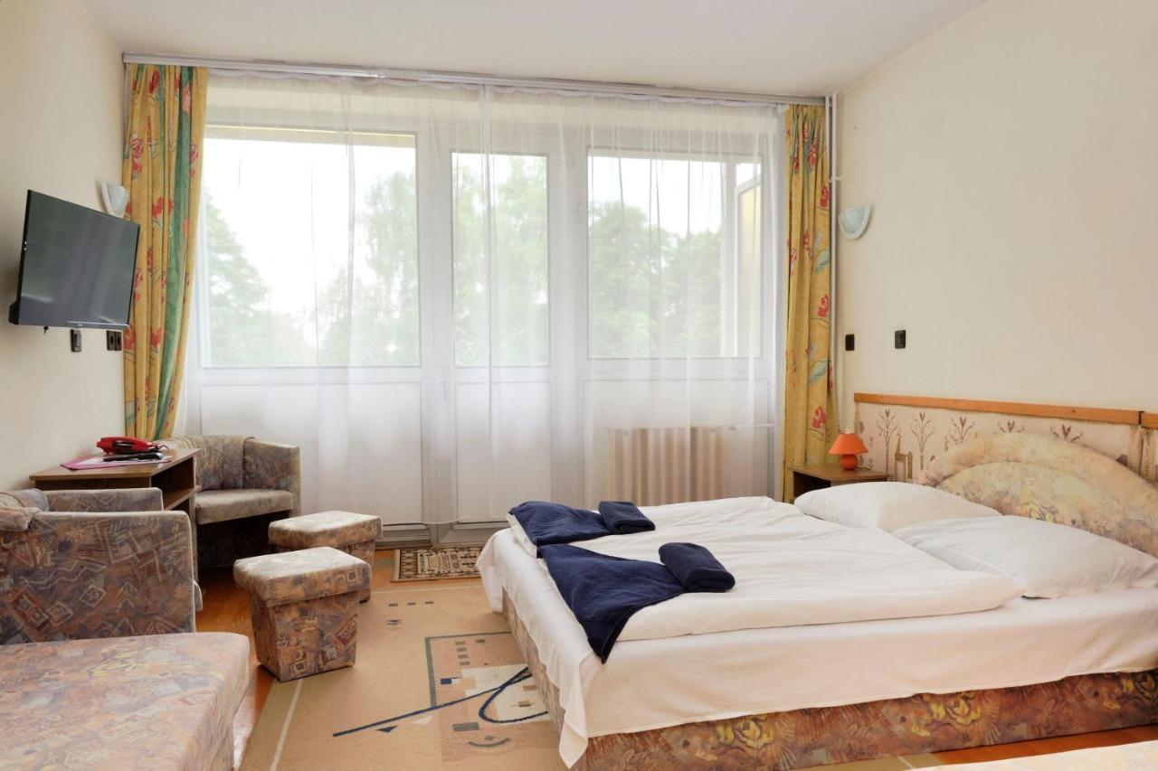 Hotel Retro Lido - Vonyarcvashegy Zewnętrze zdjęcie