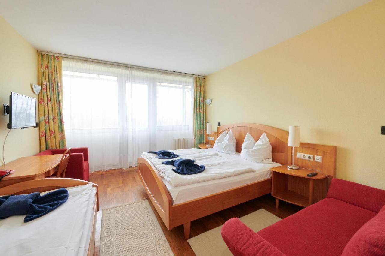 Hotel Retro Lido - Vonyarcvashegy Zewnętrze zdjęcie