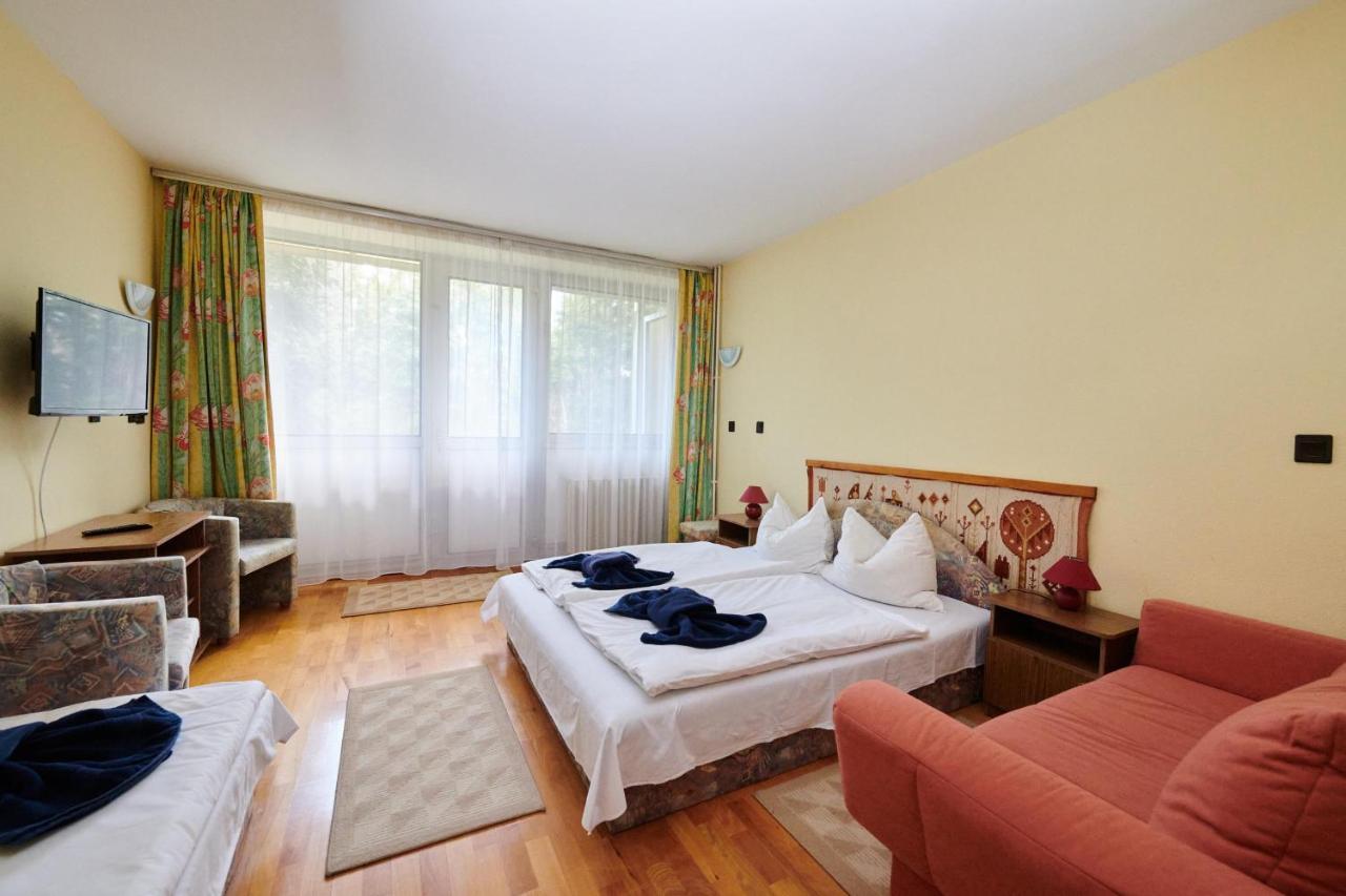 Hotel Retro Lido - Vonyarcvashegy Zewnętrze zdjęcie
