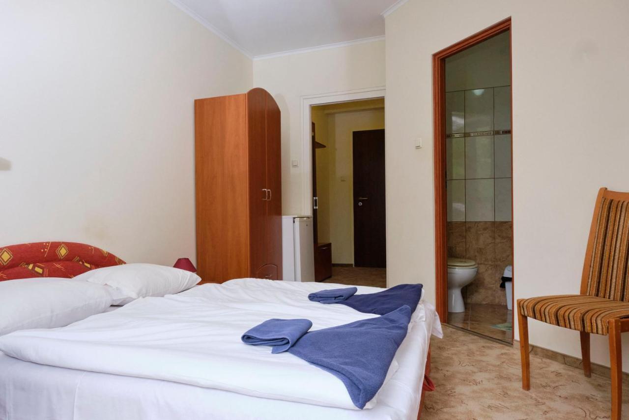 Hotel Retro Lido - Vonyarcvashegy Zewnętrze zdjęcie