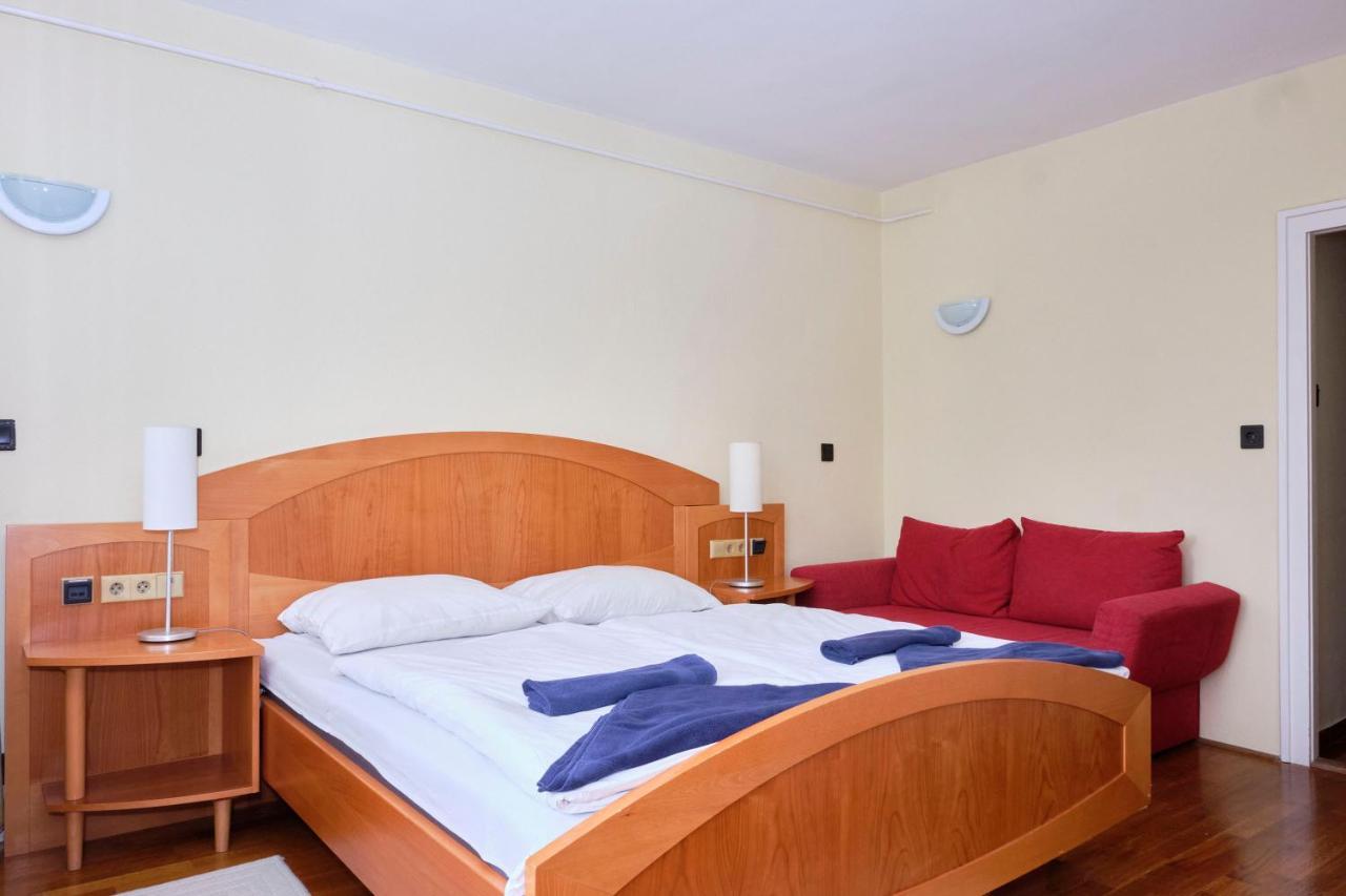 Hotel Retro Lido - Vonyarcvashegy Zewnętrze zdjęcie